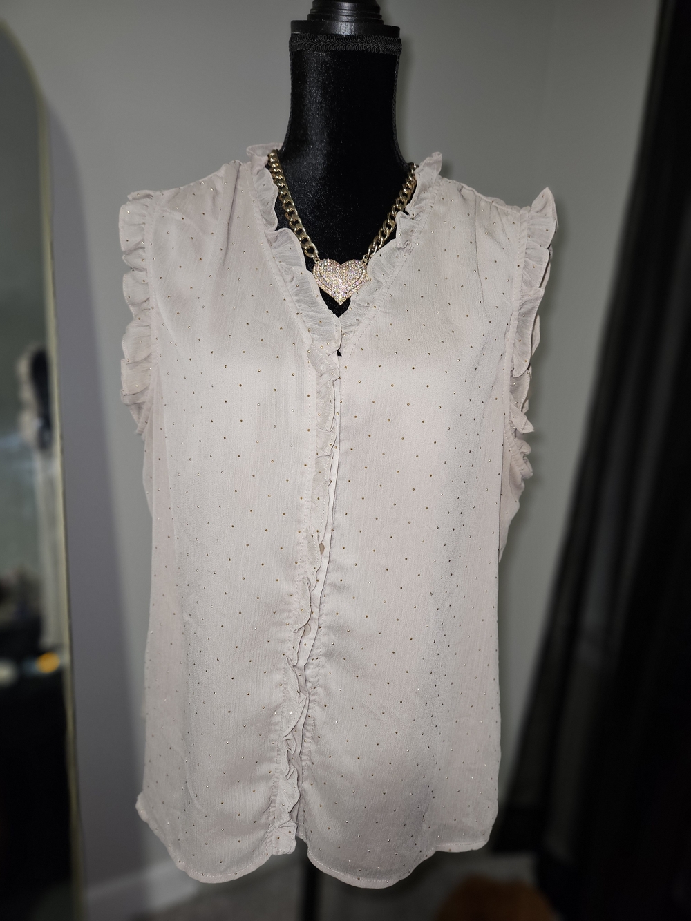 Adrienne Vittadini Pale Pink Sleeveless Blouse with Gold Dot Accents